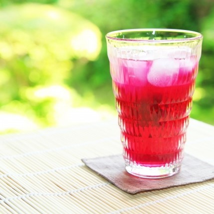 子どもの口にも美味しいジュース!見た目も楽しい大葉を使った青じそジュース