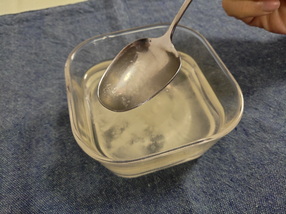 ココナッツの実にストローをさす飲み方に挑戦!ココナッツミルクとオイルも作ってみた
