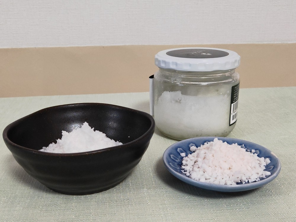 ココナッツの実にストローをさす飲み方に挑戦!ココナッツミルクとオイルも作ってみた